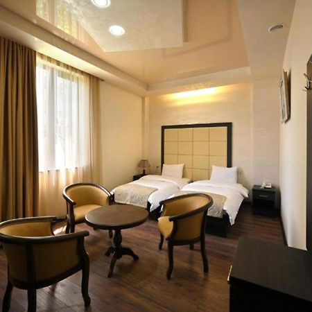 Partez Hotel Jerevan Eksteriør billede
